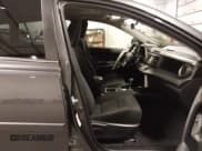 ✅ 2018 Toyota RAV4 XLE • VIN: JTMRFREV4JJ242736 • Лот: 43561158. Опубликован ранее на IAAI с пробегом 79 723 миль. Бесплатный доступ к архиву аукционных продаж из США и подробный отчёт об истории автомобиля на DreamBid. Изображение 5.