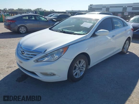 ✅ 2013 Hyundai Sonata GLS • VIN: 5NPEB4AC0DH724232 • Лот: 43590422. Опубликован ранее на IAAI с пробегом 102 624 миль. Бесплатный доступ к архиву аукционных продаж из США и подробный отчёт об истории автомобиля на DreamBid. Изображение 6.