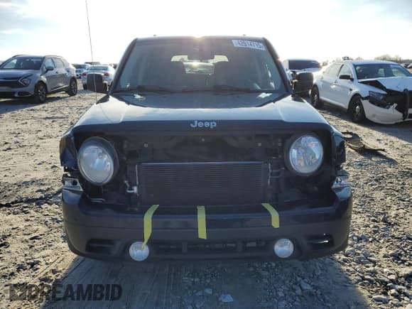 ✅ 2013 Jeep Patriot Latitude • VIN: 1C4NJPFB1DD191673 • Lot: 42014715. Wystawiony na Copart z przebiegiem 141 349 mil. Bezpłatny archiwum sprzedaży aukcyjnych z USA i szczegółowy raport historii pojazdu na DreamBid. Zdjęcie 5.