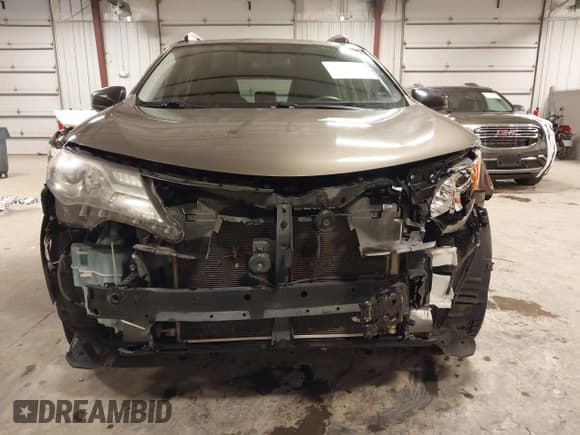 ✅ 2014 Toyota RAV4 LE • VIN: JTMZFREV1ED041560 • Lot: 43762821. Wystawiony na IAAI z przebiegiem 116 322 mil. Bezpłatny archiwum sprzedaży aukcyjnych z USA i szczegółowy raport historii pojazdu na DreamBid. Zdjęcie 6.