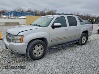 ✅ 2011 Chevrolet Avalanche LT • VIN: 3GNTKFE39BG169436 • Lot: 93858805. Listed on Copart with 139,462 mi. Free auction sales archive from the USA and detailed vehicle history report at DreamBid. Image 1.