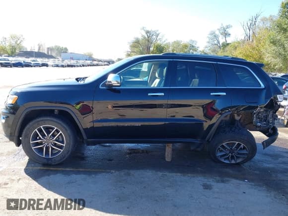✅ 2020 Jeep Grand Cherokee Limited • VIN: 1C4RJFBGXLC311911 • Lot: 43511166. Listed on IAAI with 63,385 mi. Free auction sales archive from the USA and detailed vehicle history report at DreamBid. Image 14.