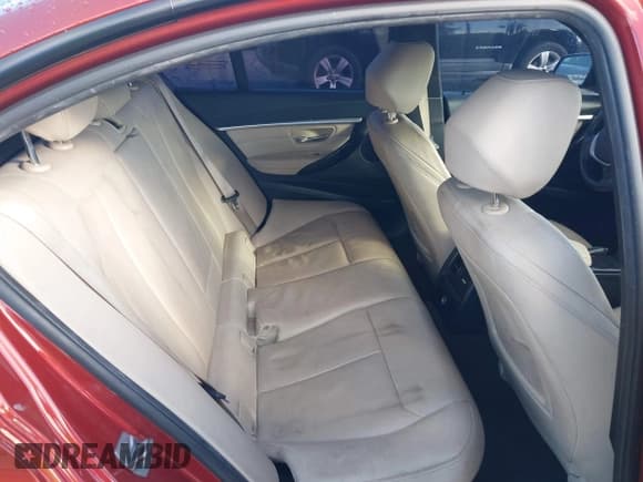 ✅ 2018 BMW 3 Series 330i • VIN: WBA8B9C5XJAE22118 • Лот: 43450705. Опубликован ранее на IAAI с пробегом 85 727 миль. Бесплатный доступ к архиву аукционных продаж из США и подробный отчёт об истории автомобиля на DreamBid. Изображение 8.