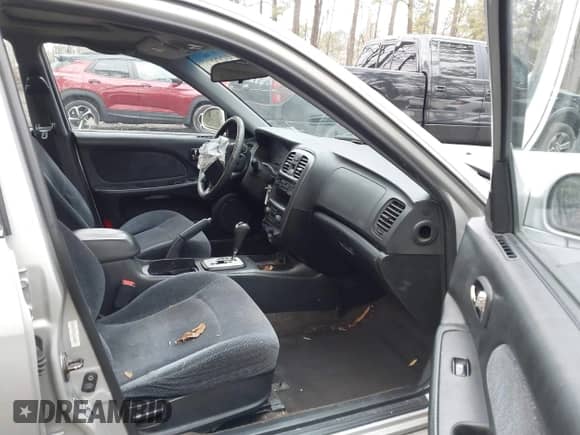 2004 Hyundai Sonata z VIN KMHWF25S84A063809, wystawiony jako IAAI lot #41426762 z przebiegiem 163 317 mil mil oraz . Historia ofert i sprzedaży dostępna na DreamBid. Obrazek 5.