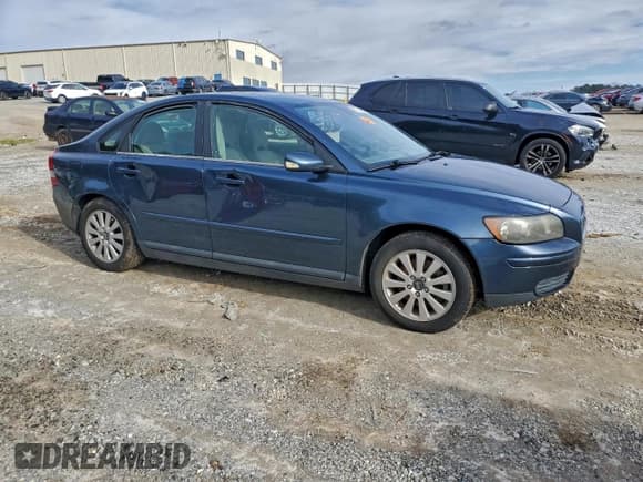✅ 2005 Volvo S40 • VIN: YV1MS382152054741 • Lot: 95736895. Listed on Copart with 168,099 mi. Free auction sales archive from the USA and detailed vehicle history report at DreamBid. Image 4.
