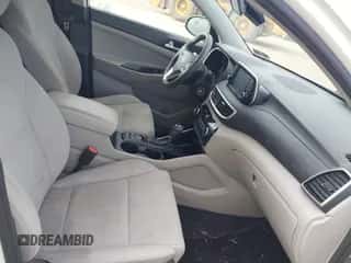 2019 Hyundai Tucson SE with VIN KM8J2CA49KU853120, listed as a IAAI auction lot 43546415 with 98,089 mi miles and . Bid and sale history available at DreamBid. Image 5.