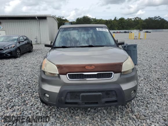 ✅ 2010 Kia Soul + • VIN: KNDJT2A23A7052755 • Lot: 80706755. Listed on Copart with 172,272 mi. Free auction sales archive from the USA and detailed vehicle history report at DreamBid. Image 5.