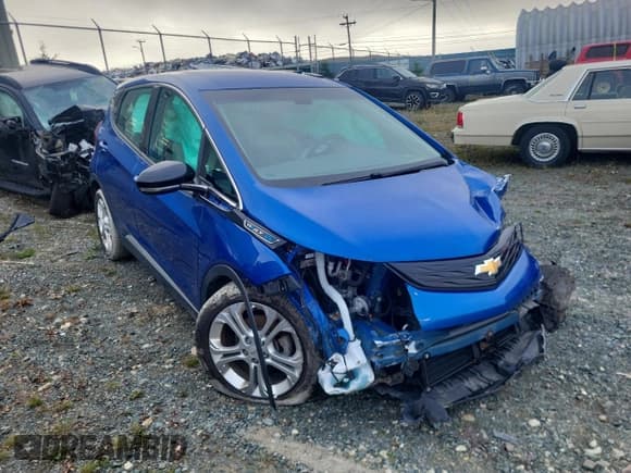✅ 2020 Chevrolet Bolt EV LT • VIN: 1G1FY6S09L4124776 • Lot: 85475535. Wystawiony na Copart z przebiegiem Nie podano. Bezpłatny archiwum sprzedaży aukcyjnych z USA i szczegółowy raport historii pojazdu na DreamBid. Zdjęcie 4.