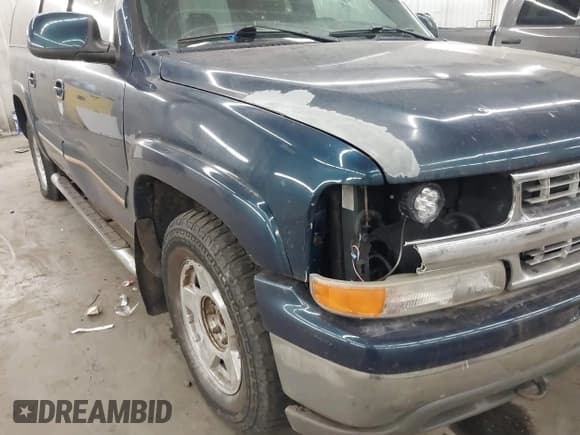 ✅ 2005 Chevrolet Suburban LS • VIN: 1GNFK16Z05J146942 • Lot: 43652691. Listed on IAAI with 253,470 mi. Free auction sales archive from the USA and detailed vehicle history report at DreamBid. Image 6.