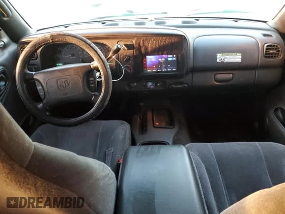 ✅ 2000 Dodge Dakota Sport • VIN: 1B7GG22N6YS591885 • Lot: 76525294. Wystawiony na Copart z przebiegiem 281 690 mil. Bezpłatny archiwum sprzedaży aukcyjnych z USA i szczegółowy raport historii pojazdu na DreamBid. Zdjęcie 8.