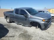 ✅ 2019 Chevrolet Silverado 1500 Custom Trail Boss • VIN: 1GCRYCEFXKZ355285 • Lot: 82586365. Wystawiony na Copart z przebiegiem 77 431 mil. Bezpłatny archiwum sprzedaży aukcyjnych z USA i szczegółowy raport historii pojazdu na DreamBid. Zdjęcie 4.