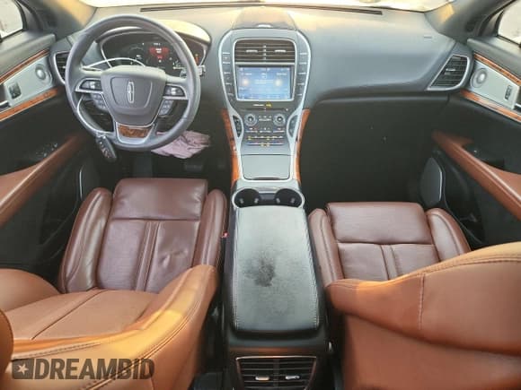 ✅ 2020 Lincoln Nautilus Reserve • VIN: 2LMPJ8KP3LBL23692 • Lot: 80909185. Wystawiony na Copart z przebiegiem 34 121 mil. Bezpłatny archiwum sprzedaży aukcyjnych z USA i szczegółowy raport historii pojazdu na DreamBid. Zdjęcie 8.