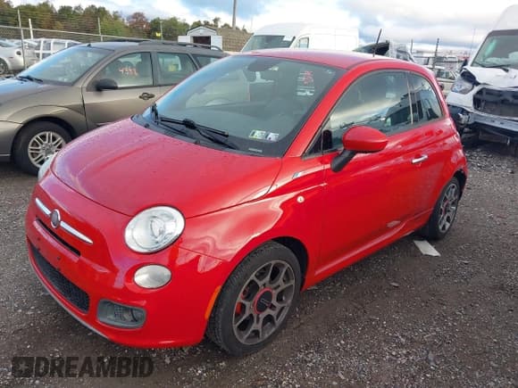✅ 2015 FIAT 500 Sport • VIN: 3C3CFFBR6FT509388 • Лот: 43446014. Опубликован ранее на IAAI с пробегом 91 338 миль. Бесплатный доступ к архиву аукционных продаж из США и подробный отчёт об истории автомобиля на DreamBid. Изображение 2.