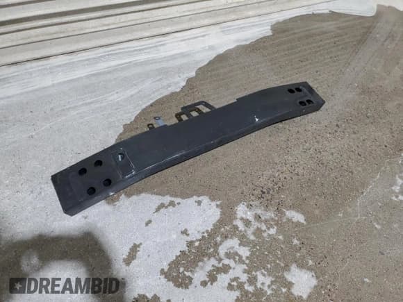 ✅ 2017 Alfa Romeo Giulia • VIN: ZARFAEAV6H7550942 • Lot: 48866585. Wystawiony na Copart z przebiegiem 25 634 mil. Bezpłatny archiwum sprzedaży aukcyjnych z USA i szczegółowy raport historii pojazdu na DreamBid. Zdjęcie 12.