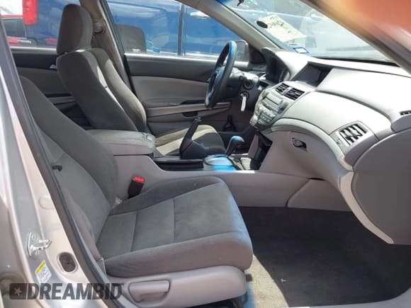✅ 2010 Honda Accord EX • VIN: 1HGCP2F77AA175562 • Lot: 42696921. Listed on IAAI with 229,074 mi. Free auction sales archive from the USA and detailed vehicle history report at DreamBid. Image 5.