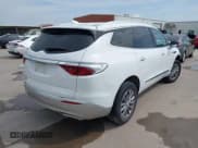 ✅ 2022 Buick Enclave Essence • VIN: 5GAERBKW6NJ113463 • Lot: 42171996. Wystawiony na IAAI z przebiegiem 85 944 mil. Bezpłatny archiwum sprzedaży aukcyjnych z USA i szczegółowy raport historii pojazdu na DreamBid. Zdjęcie 4.