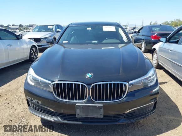 ✅ 2019 BMW 7 Series 740i • VIN: WBA7E2C50KB216826 • Lot: 39659011. Listed on IAAI with Not provided. Free auction sales archive from the USA and detailed vehicle history report at DreamBid. Image 12.