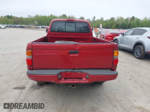 ✅ 2004 Toyota Tacoma • VIN: 5TEWN72NX4Z361643 • Lot: 42279926. Wystawiony na IAAI z przebiegiem 189 250 mil. Bezpłatny archiwum sprzedaży aukcyjnych z USA i szczegółowy raport historii pojazdu na DreamBid. Zdjęcie 16.
