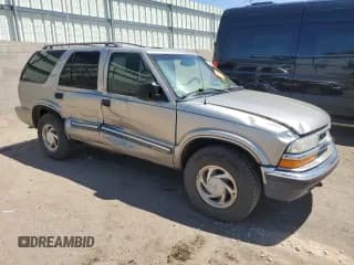 ✅ 2001 Chevrolet Blazer LT • VIN: 1GNDT13W412228837 • Lot: 56686605. Wystawiony na Copart z przebiegiem 160 568 mil. Bezpłatny archiwum sprzedaży aukcyjnych z USA i szczegółowy raport historii pojazdu na DreamBid. Zdjęcie 4.