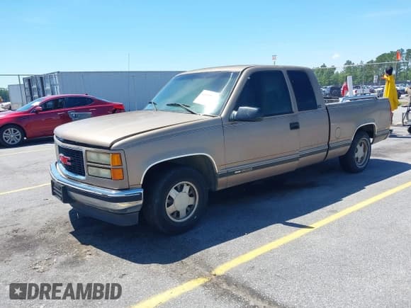 ✅ 1996 GMC Sierra 1500 • VIN: 2GTEC19M3T1502695 • Lot: 42199919. Wystawiony na IAAI z przebiegiem 285 889 mil. Bezpłatny archiwum sprzedaży aukcyjnych z USA i szczegółowy raport historii pojazdu na DreamBid. Zdjęcie 17.