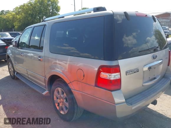 ✅ 2008 Ford Expedition Max Limited • VIN: 1FMFK19518LA83887 • Lot: 43214200. Wystawiony na IAAI z przebiegiem 302 078 mil. Bezpłatny archiwum sprzedaży aukcyjnych z USA i szczegółowy raport historii pojazdu na DreamBid. Zdjęcie 3.