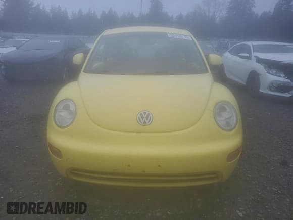 ✅ 1998 Volkswagen Beetle • VIN: 3VWBB61C9WM041955 • Lot: 95766775. Wystawiony na Copart z przebiegiem 183 028 mil. Bezpłatny archiwum sprzedaży aukcyjnych z USA i szczegółowy raport historii pojazdu na DreamBid. Zdjęcie 5.