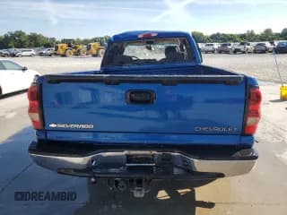 ✅ 2004 Chevrolet Silverado 1500 LS • VIN: 2GCEC19T341146063 • Lot: 69568185. Wystawiony na Copart z przebiegiem Nie podano. Bezpłatny archiwum sprzedaży aukcyjnych z USA i szczegółowy raport historii pojazdu na DreamBid. Zdjęcie 6.