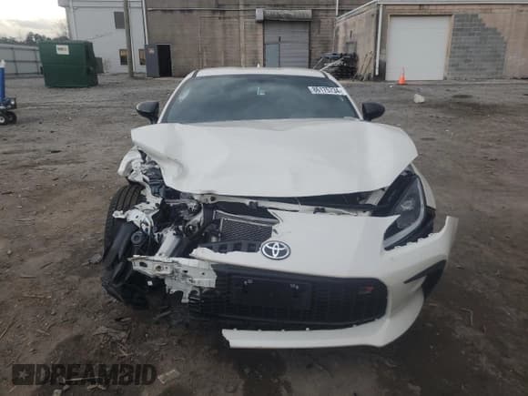 ✅ 2024 Toyota 86 • VIN: JF1ZNBB11R9755697 • Lot: 86175734. Listed on Copart with 10,370 mi. Free auction sales archive from the USA and detailed vehicle history report at DreamBid. Image 5.