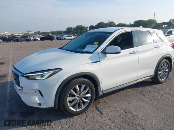 ✅ 2019 Infiniti QX50 Essential • VIN: 3PCAJ5M11KF139690 • Lot: 41760165. Listed on IAAI with 31,621 mi. Free auction sales archive from the USA and detailed vehicle history report at DreamBid. Image 2.