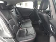 ✅ 2015 Mazda 3 S Grand Touring • VIN: JM1BM1M36F1227932 • Лот: 92914475. Опубликован ранее на Copart с пробегом 64 471 миль. Бесплатный доступ к архиву аукционных продаж из США и подробный отчёт об истории автомобиля на DreamBid. Изображение 11.