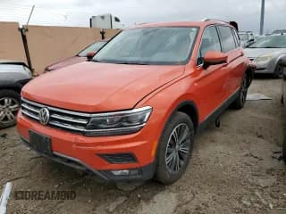 ✅ 2019 Volkswagen Tiguan SEL Premium • VIN: 3VV4B7AX2KM103244 • Лот: 78228143. Опубликован ранее на Copart с пробегом 45 758 миль. Бесплатный доступ к архиву аукционных продаж из США и подробный отчёт об истории автомобиля на DreamBid. Изображение 1.