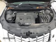 ✅ 2014 Cadillac SRX Performance Collection • VIN: 3GYFNFE36ES654593 • Lot: 43702163. Wystawiony na IAAI z przebiegiem 90 611 mil. Bezpłatny archiwum sprzedaży aukcyjnych z USA i szczegółowy raport historii pojazdu na DreamBid. Zdjęcie 10.