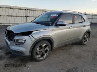 ✅ 2021 Hyundai Venue SEL • VIN: KMHRC8A30MU071456 • Lot: 82291174. Listed on Copart with 93,694 mi. Free auction sales archive from the USA and detailed vehicle history report at DreamBid. Image 1.