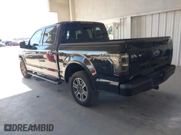 ✅ 2016 Ford F-150 Lariat • VIN: 1FTEW1CP2GFB82102 • Lot: 43576027. Wystawiony na IAAI z przebiegiem 143 763 mil. Bezpłatny archiwum sprzedaży aukcyjnych z USA i szczegółowy raport historii pojazdu na DreamBid. Zdjęcie 3.