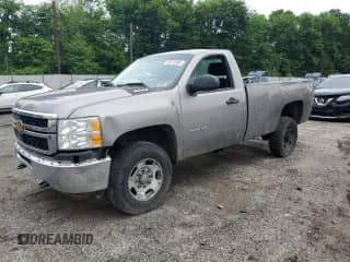✅ 2014 Chevrolet Silverado 2500HD Work Truck • VIN: 1GC0KVCG0EF103813 • Lot: 59073885. Wystawiony na Copart z przebiegiem Nie podano. Bezpłatny archiwum sprzedaży aukcyjnych z USA i szczegółowy raport historii pojazdu na DreamBid. Zdjęcie 1.