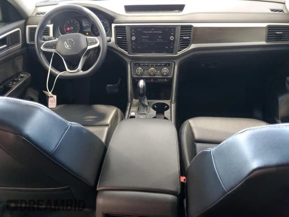 ✅ 2021 Volkswagen Atlas SE • VIN: 1V2HR2CA4MC551379 • Лот: 82222585. Опубликован ранее на Copart с пробегом 99 881 миль. Бесплатный доступ к архиву аукционных продаж из США и подробный отчёт об истории автомобиля на DreamBid. Изображение 8.