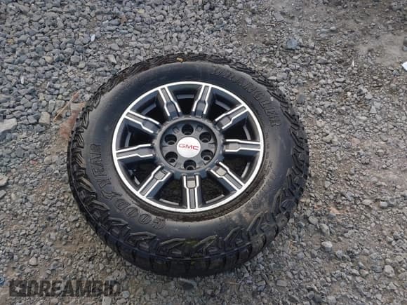 ✅ 2024 GMC Sierra 1500 AT4 • VIN: 3GTUUEE87RG362675 • Лот: 43015840. Опубликован ранее на IAAI с пробегом 31 187 миль. Бесплатный доступ к архиву аукционных продаж из США и подробный отчёт об истории автомобиля на DreamBid. Изображение 12.