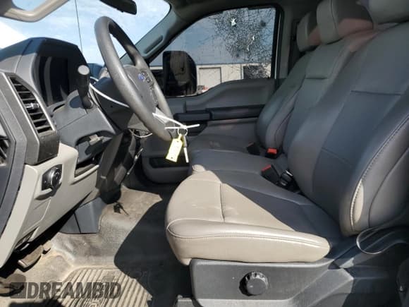 ✅ 2022 Ford F-250 XL • VIN: 1FTBF2A61NEF23849 • Lot: 43822565. Wystawiony na Copart z przebiegiem 36 256 mil. Bezpłatny archiwum sprzedaży aukcyjnych z USA i szczegółowy raport historii pojazdu na DreamBid. Zdjęcie 7.