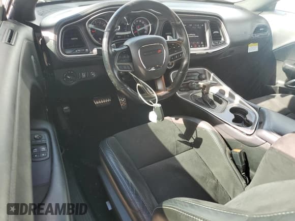 ✅ 2022 Dodge Challenger R/T Scat Pack Widebody • VIN: 2C3CDZFJ4NH109106 • Lot: 84819375. Listed on Copart with 33,492 mi. Free auction sales archive from the USA and detailed vehicle history report at DreamBid. Image 8.