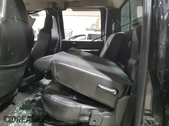 ✅ 2009 Ford F-250 XL • VIN: 1FTSW215X9EB05562 • Lot: 46022815. Wystawiony na Copart z przebiegiem 157 962 mil. Bezpłatny archiwum sprzedaży aukcyjnych z USA i szczegółowy raport historii pojazdu na DreamBid. Zdjęcie 11.