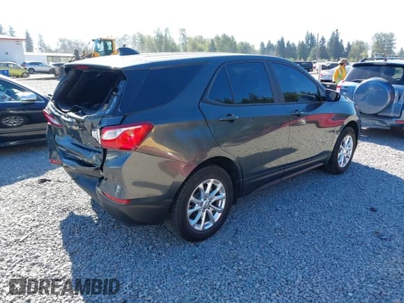 ✅ 2021 Chevrolet Equinox LS • VIN: 2GNAXSEV0M6105190 • Lot: 42848949. Listed on IAAI with 121,375 mi. Free auction sales archive from the USA and detailed vehicle history report at DreamBid. Image 4.