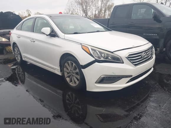 ✅ 2016 Hyundai Sonata Sport • VIN: 5NPE34AF8GH332675 • Lot: 43559315. Listed on IAAI with 98,493 mi. Free auction sales archive from the USA and detailed vehicle history report at DreamBid. Image 1.