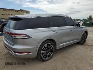 ✅ 2020 Lincoln Aviator Black Label • VIN: 5LM5J9XC7LGL04762 • Lot: 72157233. Listed on Copart with 2,072 mi. Free auction sales archive from the USA and detailed vehicle history report at DreamBid. Image 3.