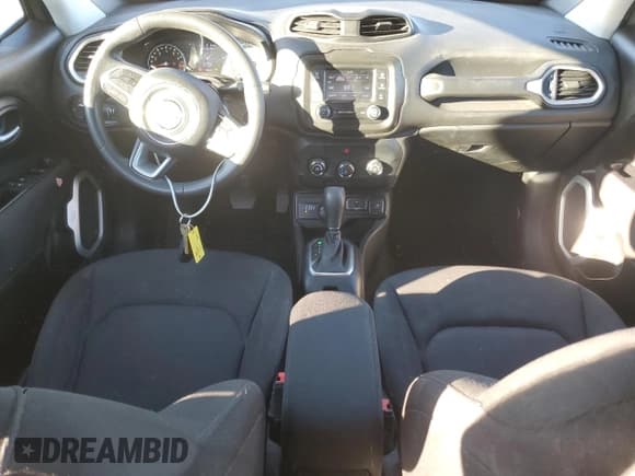✅ 2019 Jeep Renegade Sport • VIN: ZACNJBAB2KPK56827 • Lot: 82485895. Wystawiony na Copart z przebiegiem 95 850 mil. Bezpłatny archiwum sprzedaży aukcyjnych z USA i szczegółowy raport historii pojazdu na DreamBid. Zdjęcie 8.