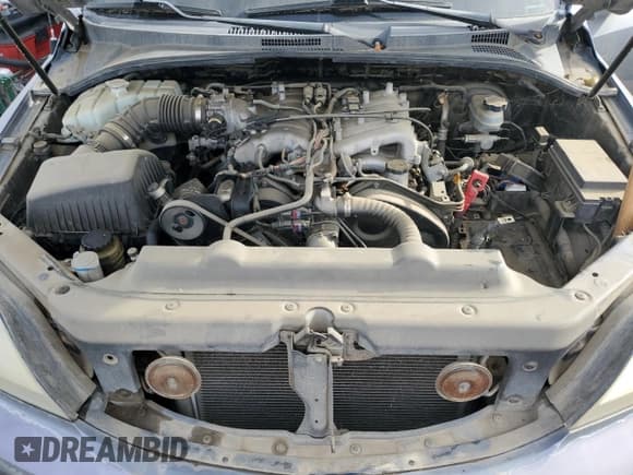 ✅ 2003 Kia Sorento LX • VIN: KNDJD733235121515 • Лот: 85347144. Опубликован ранее на Copart с пробегом 184 234 миль. Бесплатный доступ к архиву аукционных продаж из США и подробный отчёт об истории автомобиля на DreamBid. Изображение 11.