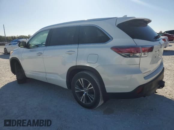 ✅ 2016 Toyota Highlander XLE • VIN: 5TDJKRFH7GS338907 • Лот: 83626964. Опубликован ранее на Copart с пробегом Не указан. Бесплатный доступ к архиву аукционных продаж из США и подробный отчёт об истории автомобиля на DreamBid. Изображение 2.