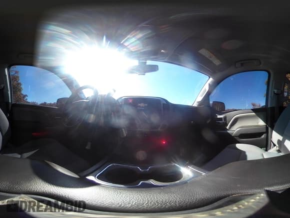 ✅ 2019 Chevrolet Silverado 2500HD LT • VIN: 1GC1KSEY1KF185426 • Лот: 40644945. Опубликован ранее на IAAI с пробегом 111 476 миль. Бесплатный доступ к архиву аукционных продаж из США и подробный отчёт об истории автомобиля на DreamBid. Изображение 18.