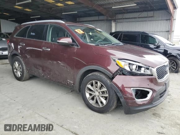 ✅ 2018 Kia Sorento LX • VIN: 5XYPGDA58JG404977 • Lot: 84730835. Listed on Copart with Not provided. Free auction sales archive from the USA and detailed vehicle history report at DreamBid. Image 4.