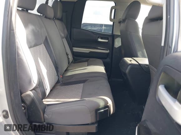 ✅ 2015 Toyota Tundra SR5 • VIN: 5TFRY5F15FX177849 • Lot: 41912719. Wystawiony na IAAI z przebiegiem 233 567 mil. Bezpłatny archiwum sprzedaży aukcyjnych z USA i szczegółowy raport historii pojazdu na DreamBid. Zdjęcie 8.