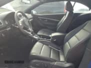 ✅ 2012 Volkswagen Eos Komfort • VIN: WVWBW7AH5CV018148 • Lot: 74654544. Wystawiony na Copart z przebiegiem 74 933 mil. Bezpłatny archiwum sprzedaży aukcyjnych z USA i szczegółowy raport historii pojazdu na DreamBid. Zdjęcie 7.